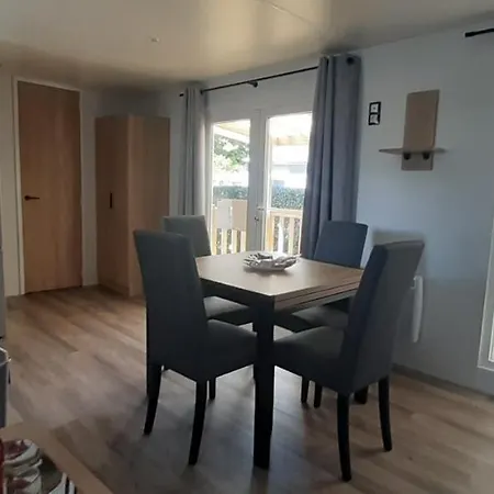 Mobil-home De Charme Dans Les Landes, Neuf, Equipe