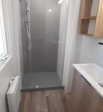 Holiday park Mobil-home De Charme Dans Les Landes, Neuf, Equipe